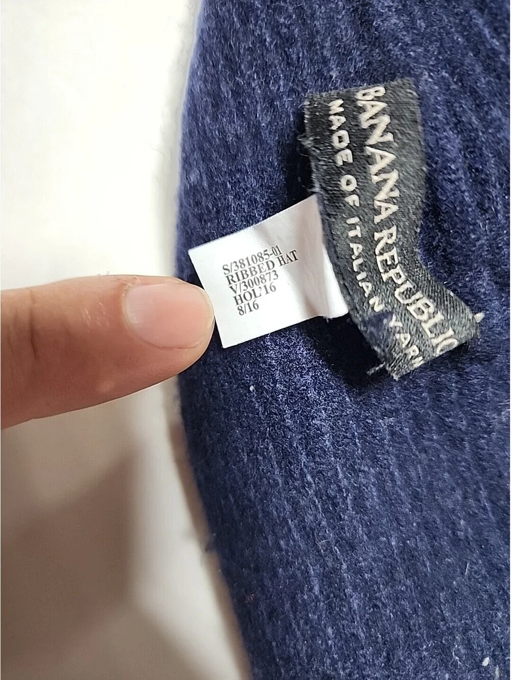 Banana Republic Italian Yarn Beanie Navy Blue